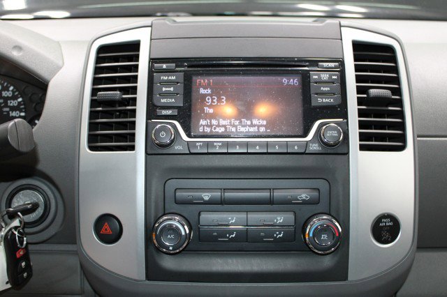 Used 2016 Nissan Frontier SV image 23
