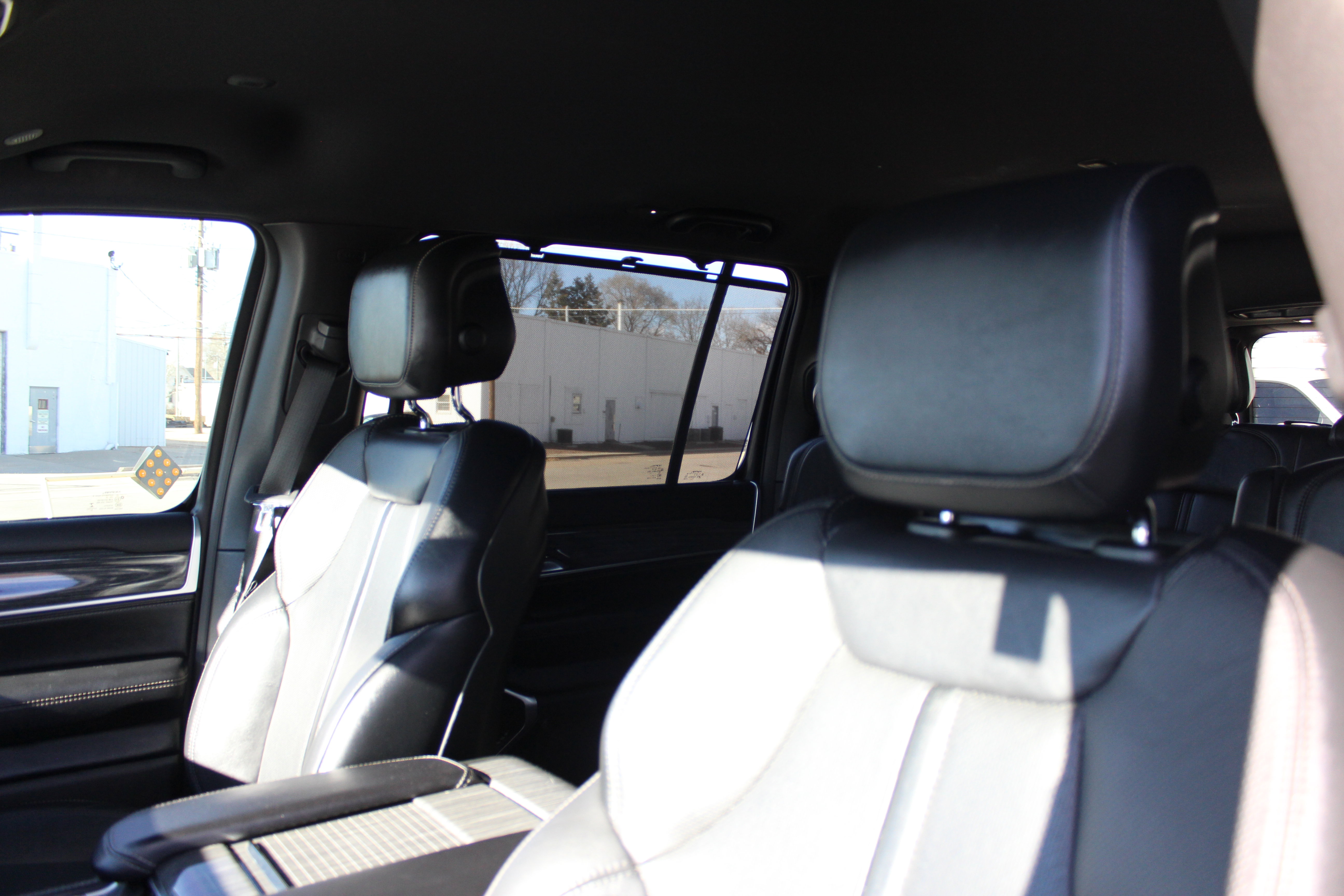 Used 2022 Jeep Wagoneer Series III w/ Convenience Group I image 18