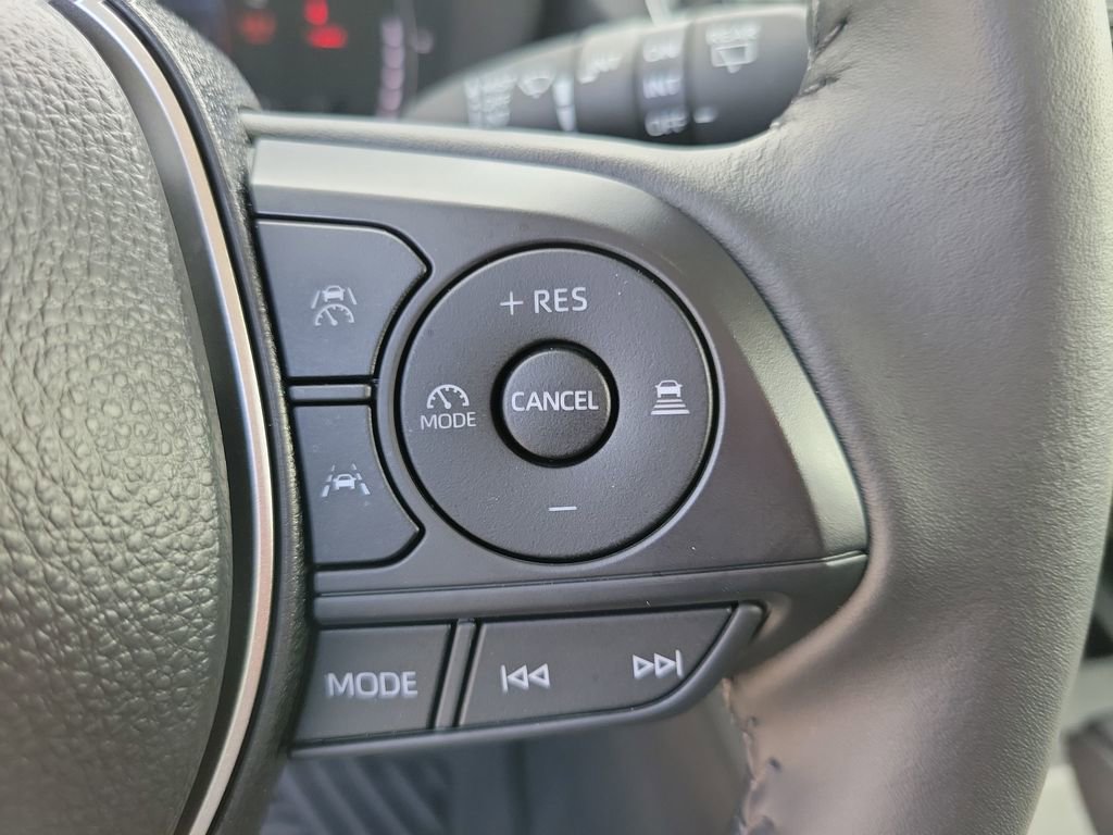 Certified 2026 Toyota Corolla Cross LE FWD image 26