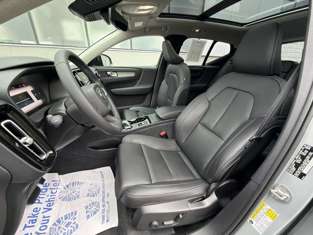 Certified 2024 Volvo XC40 B5 Plus w/ Climate Package AWD/4WD image 15