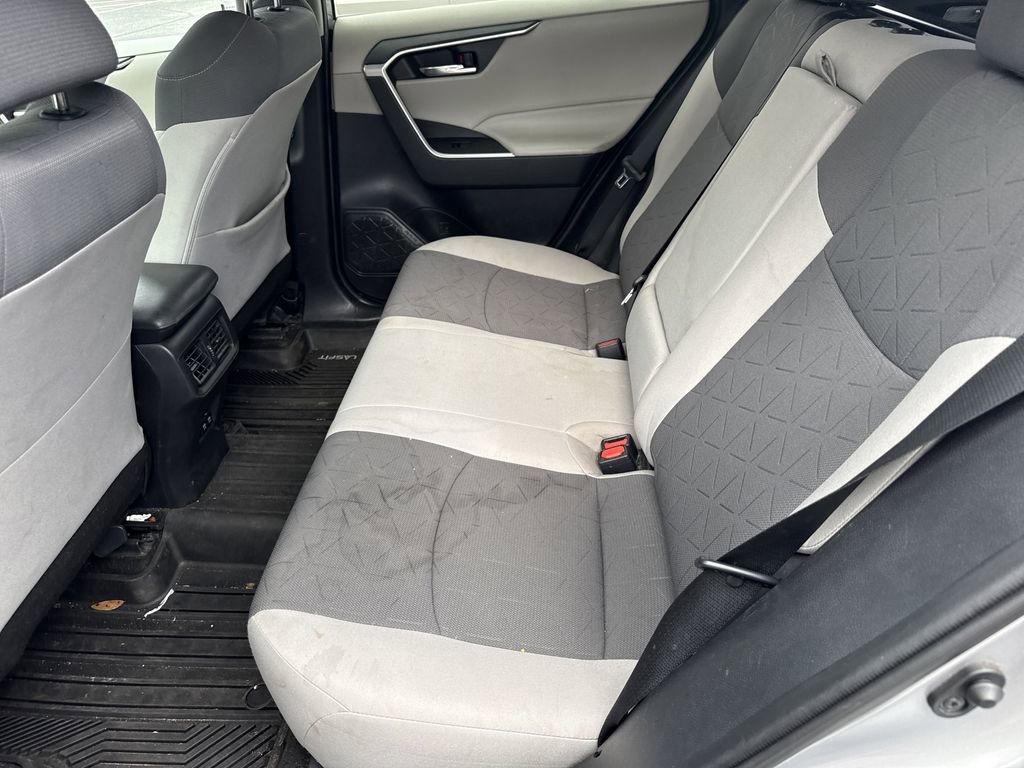 Used 2020 Toyota RAV4 XLE image 12