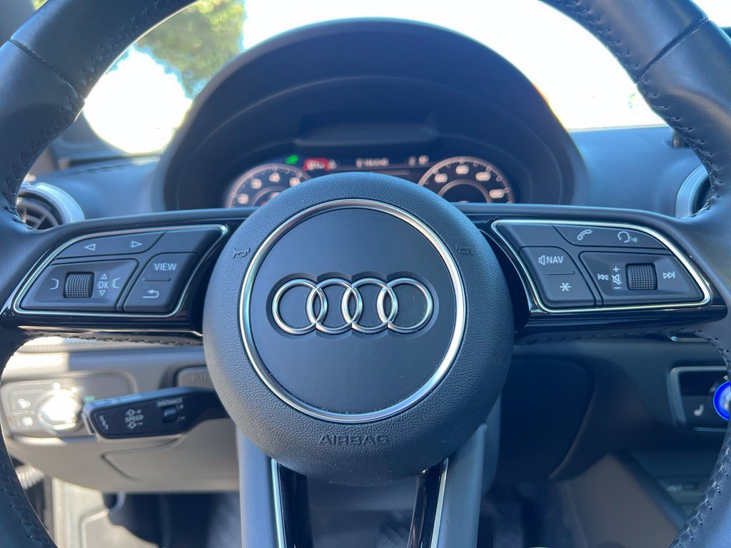 Used 2017 Audi A3 e-tron Prestige FWD image 36