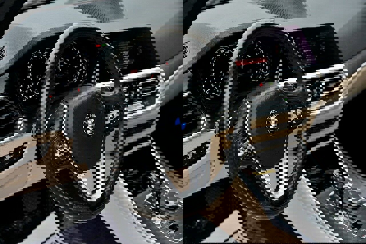 Used 2019 BMW 330i Sedan image 8