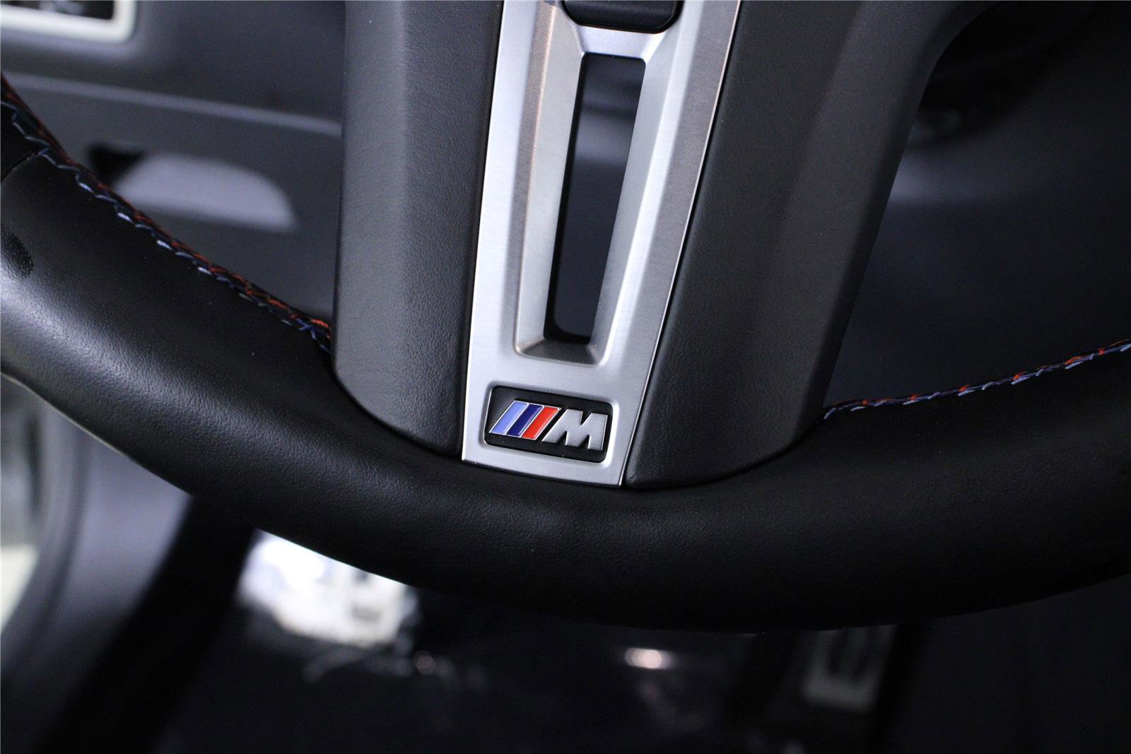 Used 2022 BMW X5 M w/ Executive Package AWD/4WD image 22