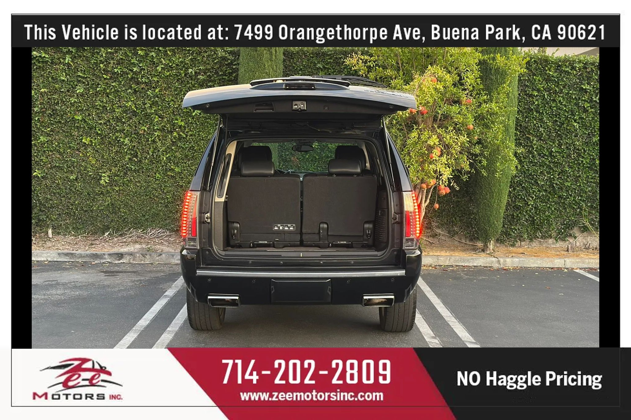 Used 2013 Cadillac Escalade Premium AWD/4WD image 16