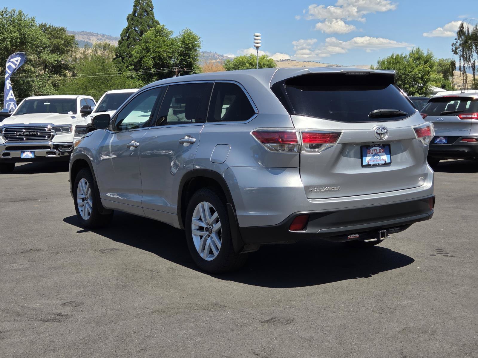 Used 2016 Toyota Highlander LE AWD/4WD image 7