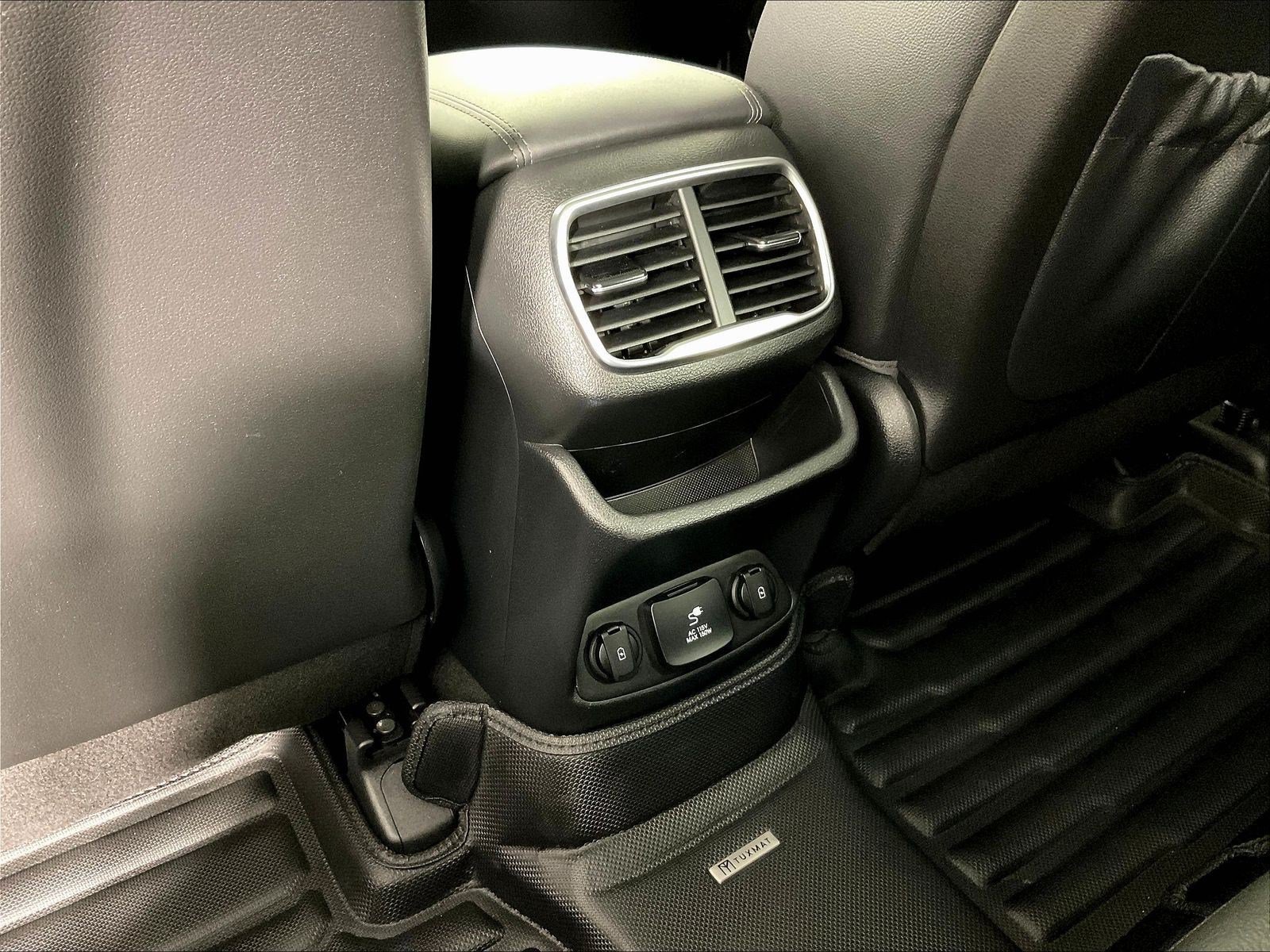 Used 2020 Hyundai Santa Fe Limited FWD image 10