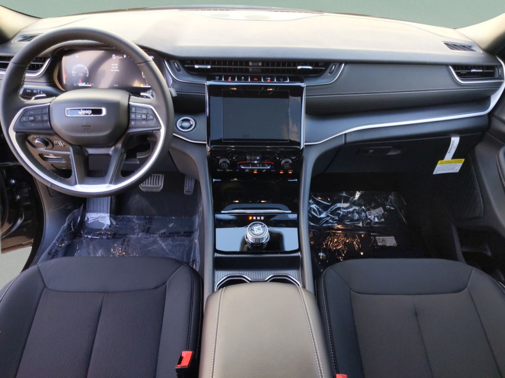 Used 2025 Jeep Grand Cherokee L Laredo w/ Luxury Tech Group I RWD image 22