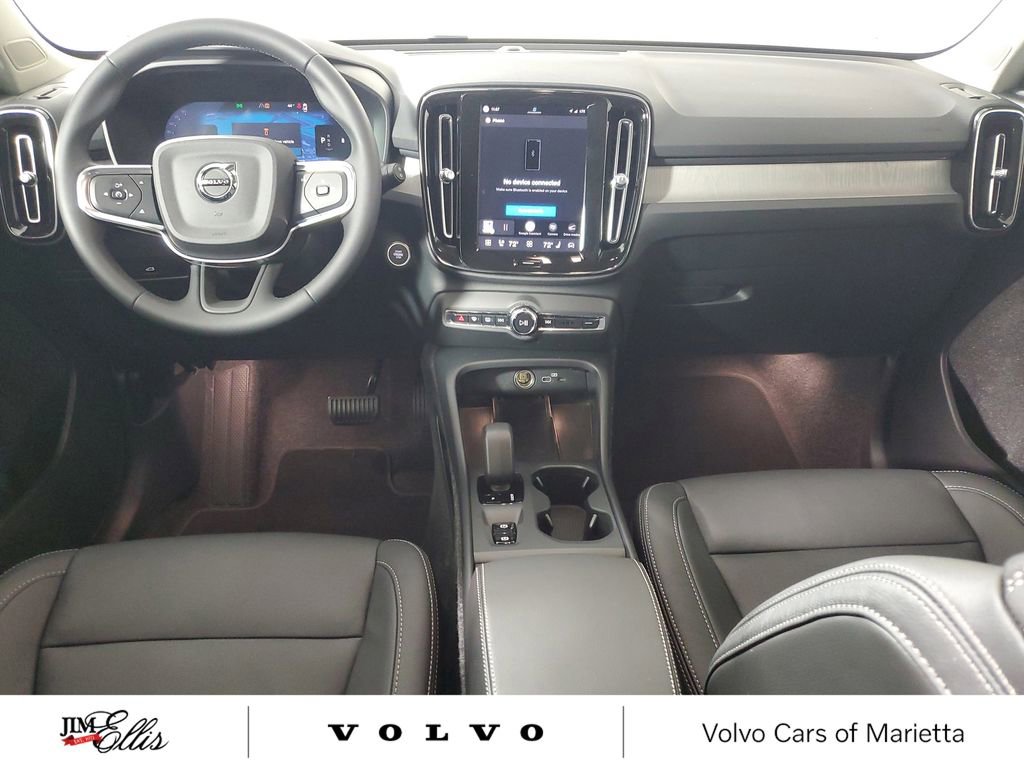 Used 2026 Volvo XC40 B5 Core w/ Climate Package image 16