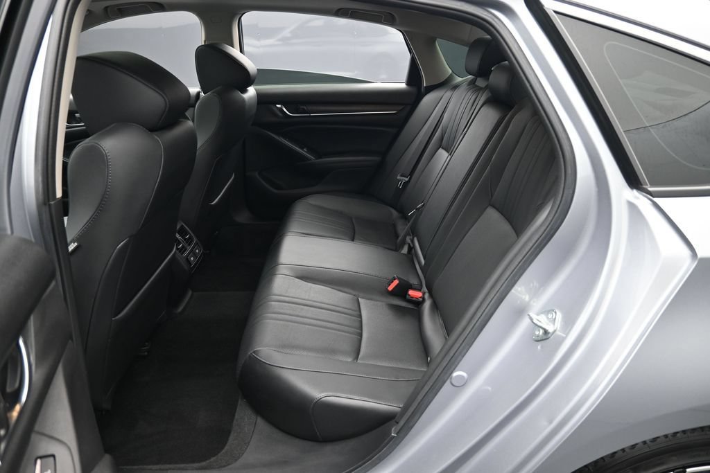 Used 2021 Honda Accord Touring image 28