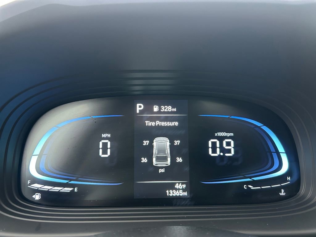 Certified 2025 Hyundai Venue SEL image 16