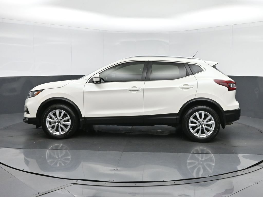 Used 2022 Nissan Rogue Sport SV w/ Technology Package image 4