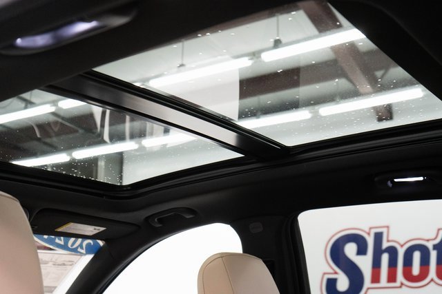 Used 2024 Cadillac XT4 Premium Luxury image 22