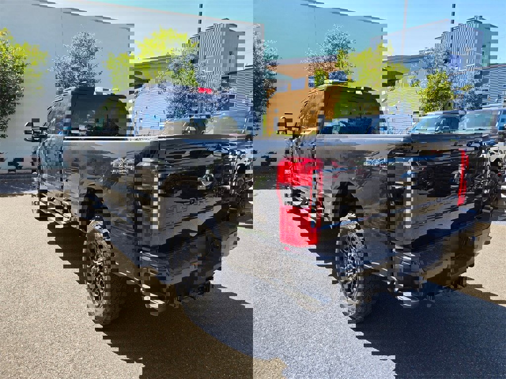 New 2025 Ford F350 XLT w/ Black Appearance Package image 7