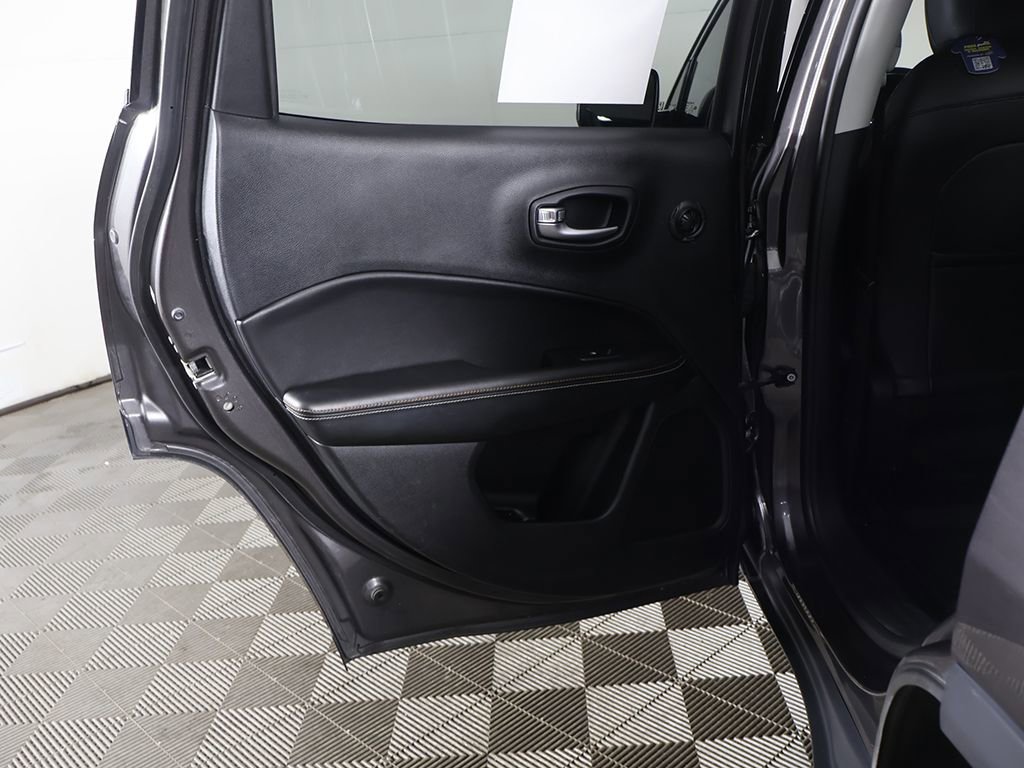 Used 2019 Jeep Compass Latitude w/ Popular Equipment Group image 22