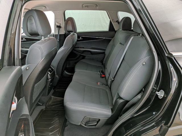 Used 2016 Kia Sorento LX w/ LX Convenience Package image 15