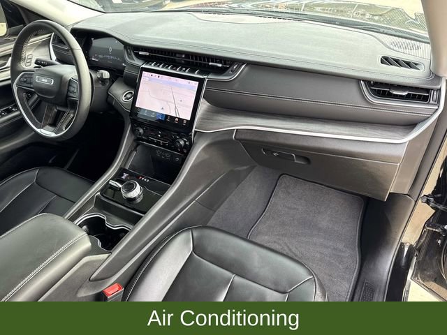 Used 2024 Jeep Grand Cherokee Limited w/ Trailer Tow Package image 15