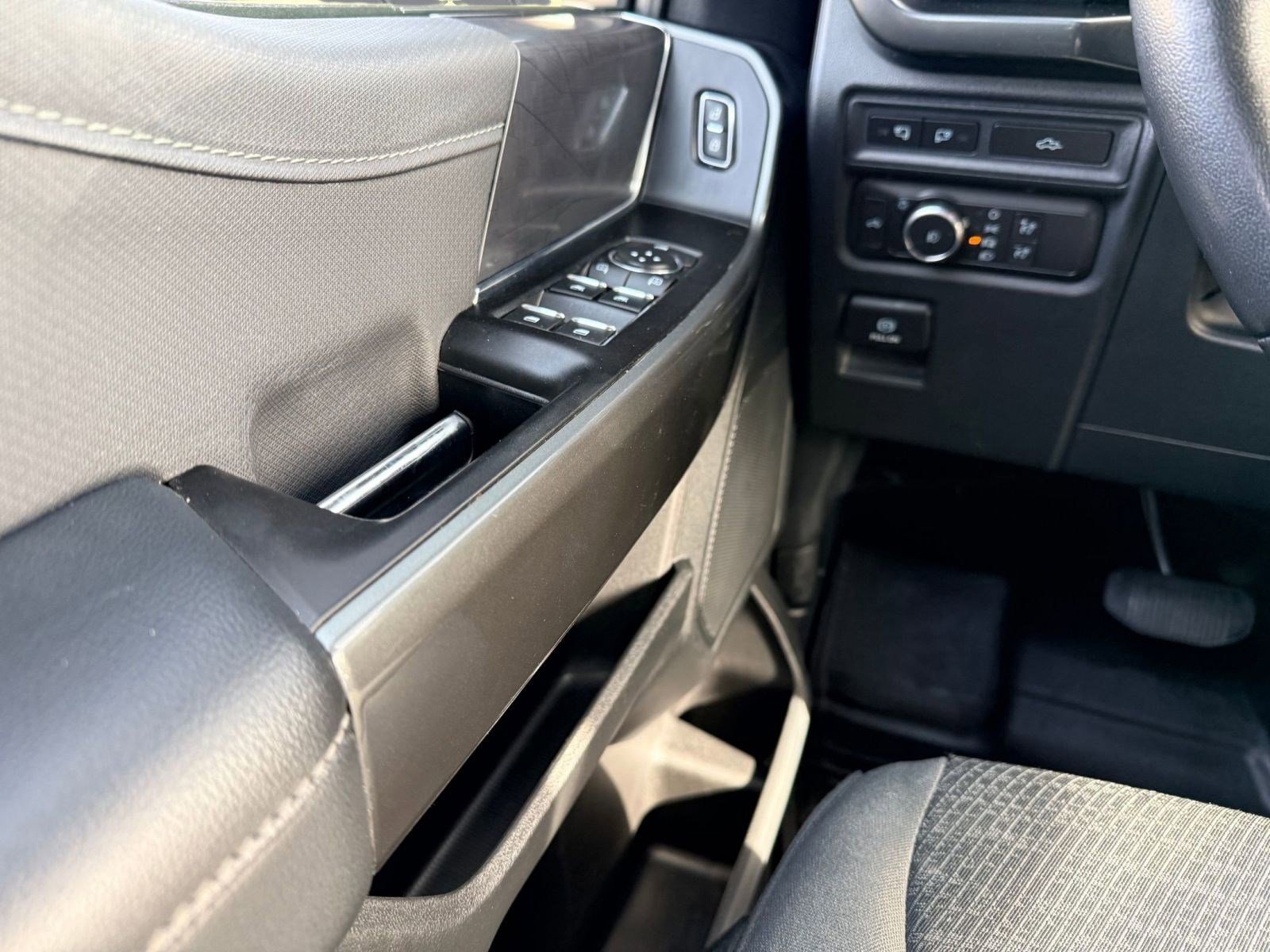 Used 2022 Ford F150 XLT w/ Equipment Group 302A High image 26