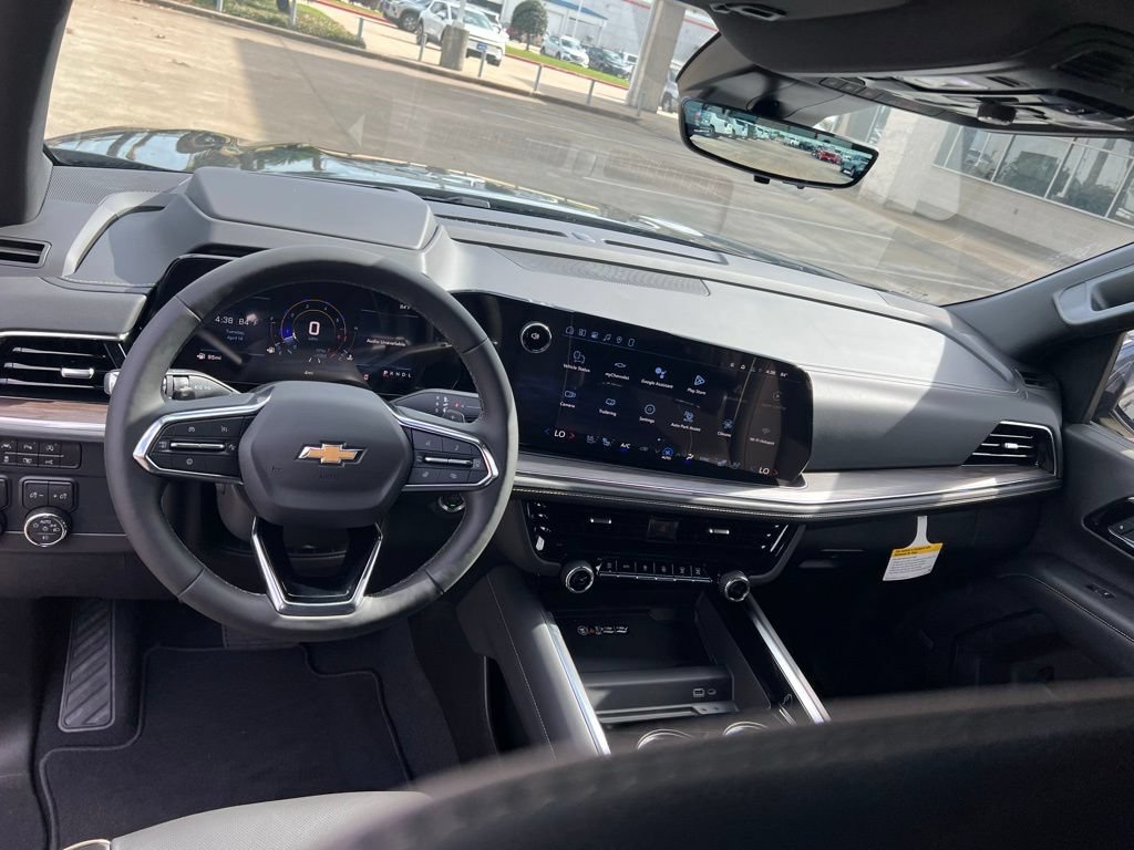 New 2026 Chevrolet Suburban Premier RWD image 28