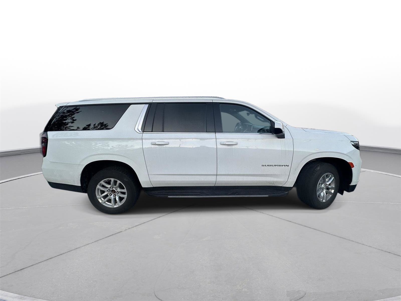 Used 2021 Chevrolet Suburban LT image 5