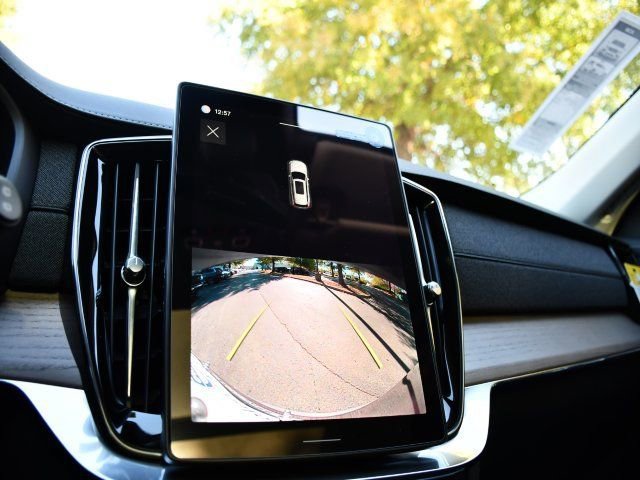 New 2026 Volvo XC90 B5 Core w/ Protection Package Premier image 13