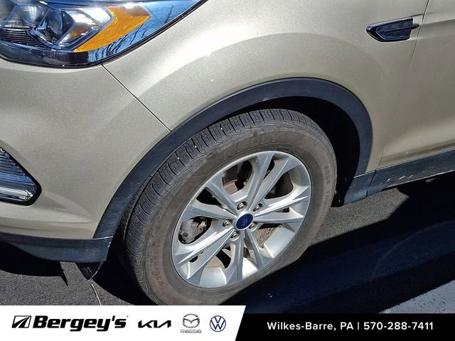 Used 2018 Ford Escape SEL w/ Ford Safe & Smart Package image 8