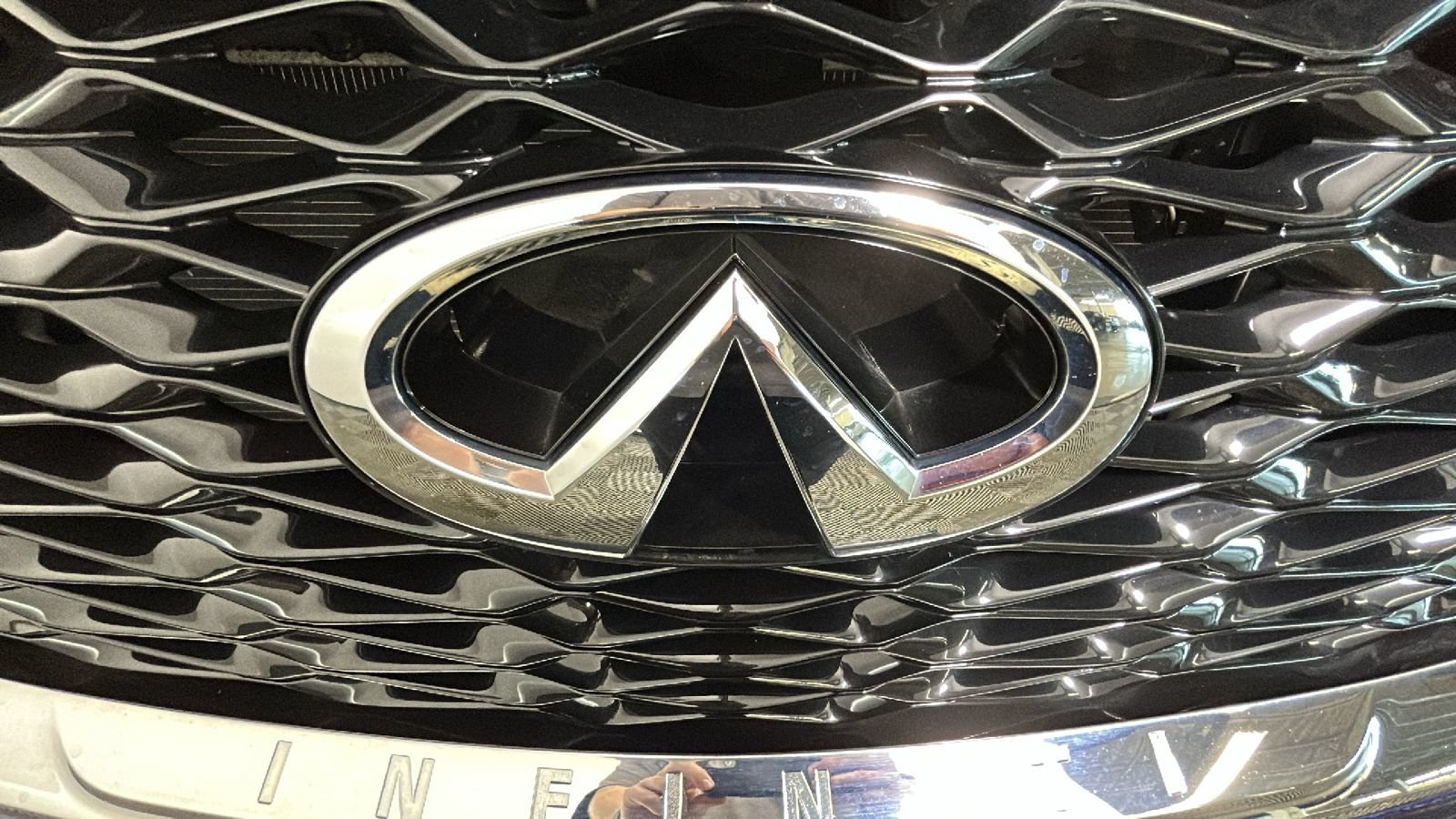 Used 2023 INFINITI QX60 Pure AWD/4WD image 8