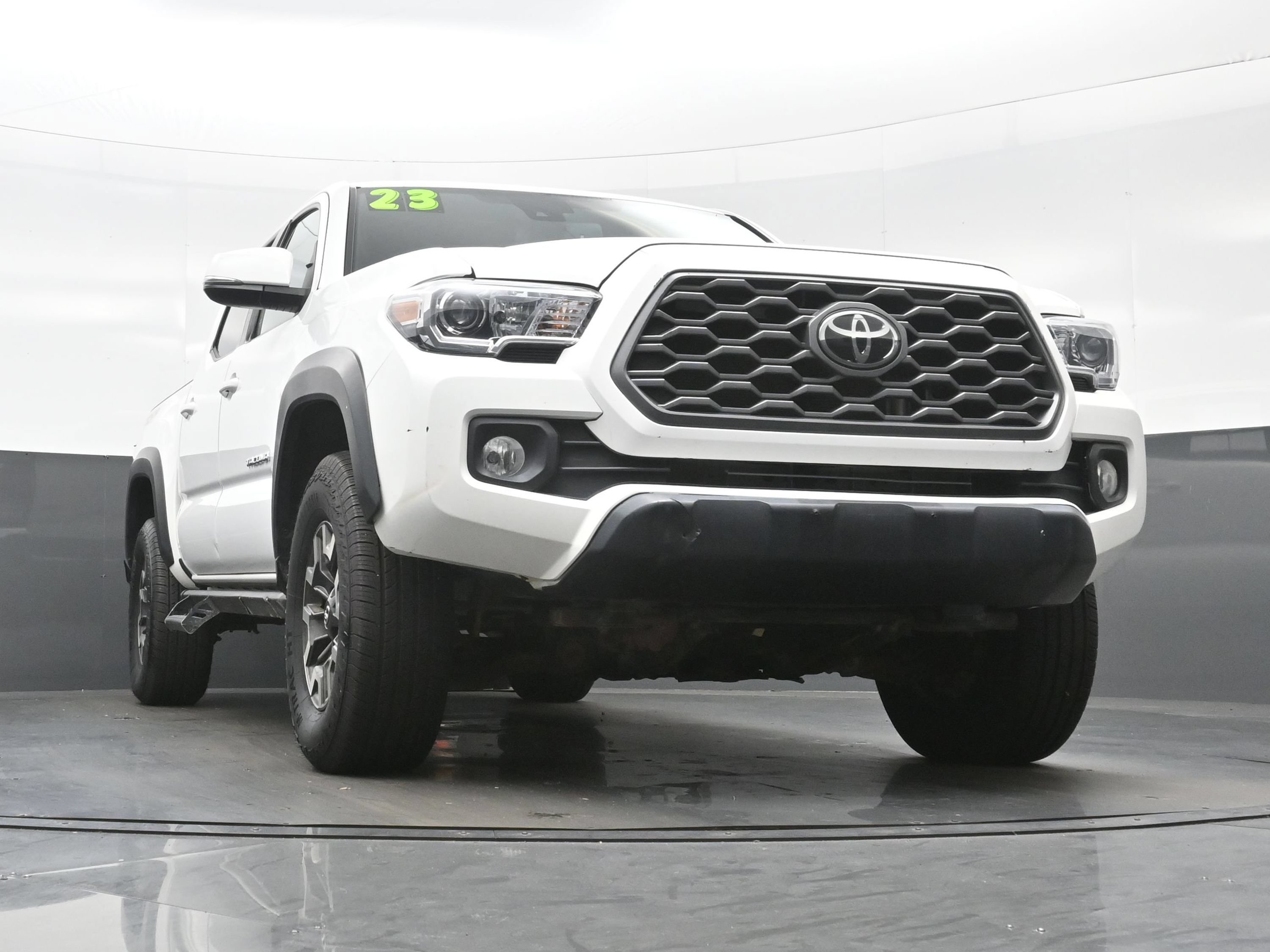 Used 2023 Toyota Tacoma TRD Off-Road AWD/4WD image 32