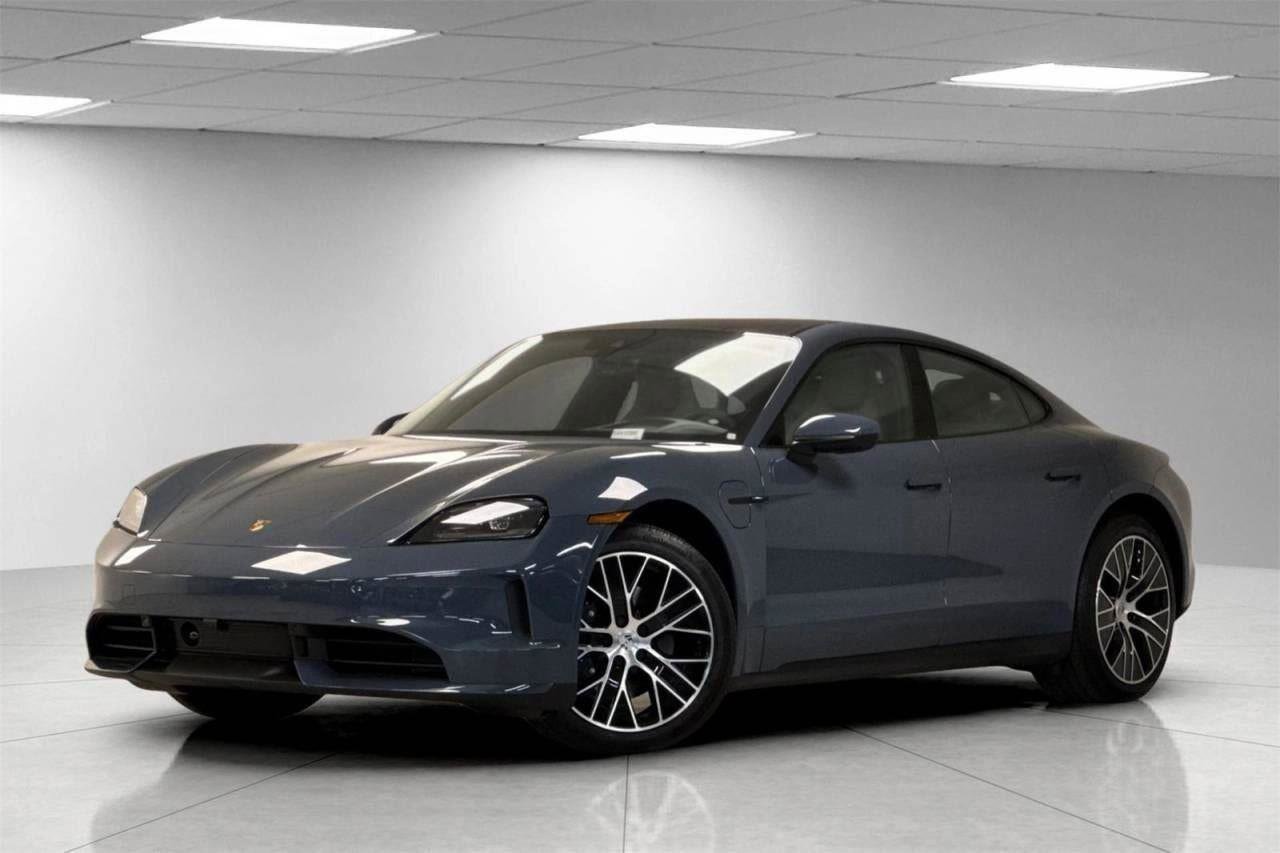 New 2025 Porsche Taycan image 35