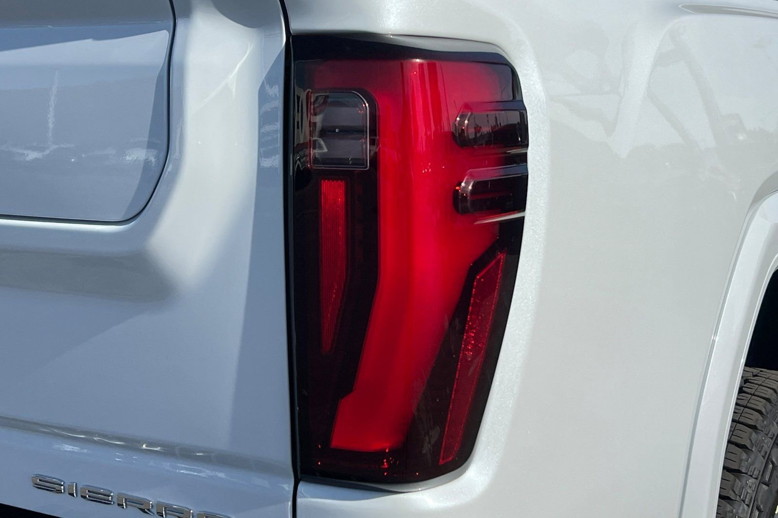 New 2026 GMC Sierra 2500 Denali w/ Denali Reserve Package AWD/4WD image 7