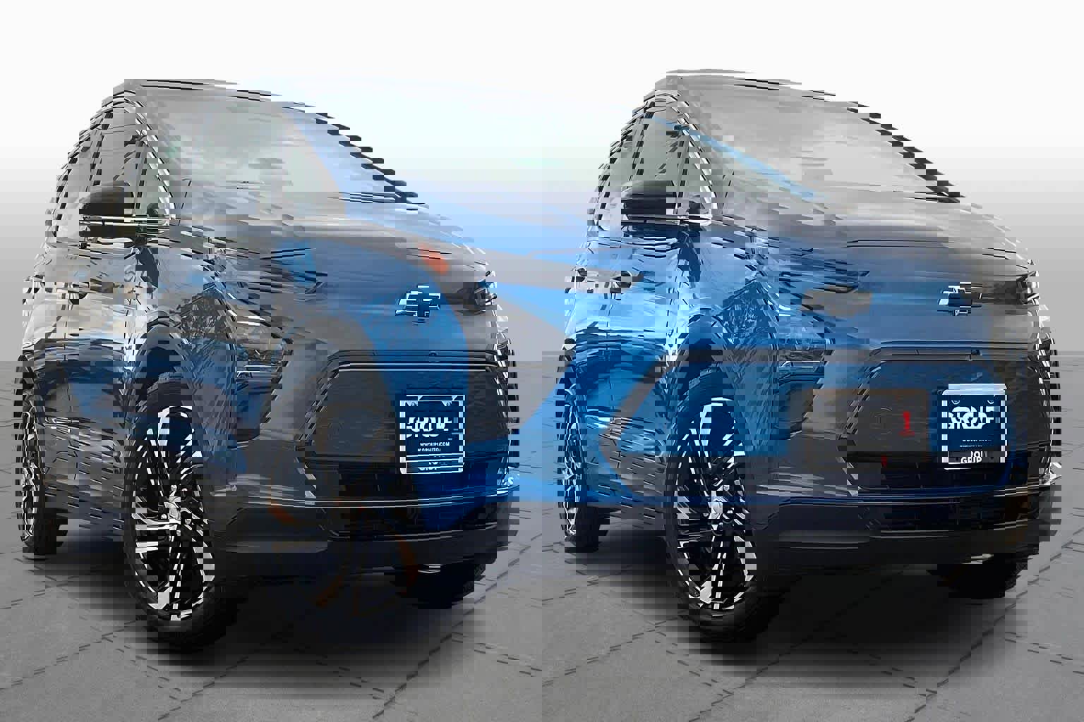 Used 2023 Chevrolet Bolt LT w/ Infotainment Package image 2