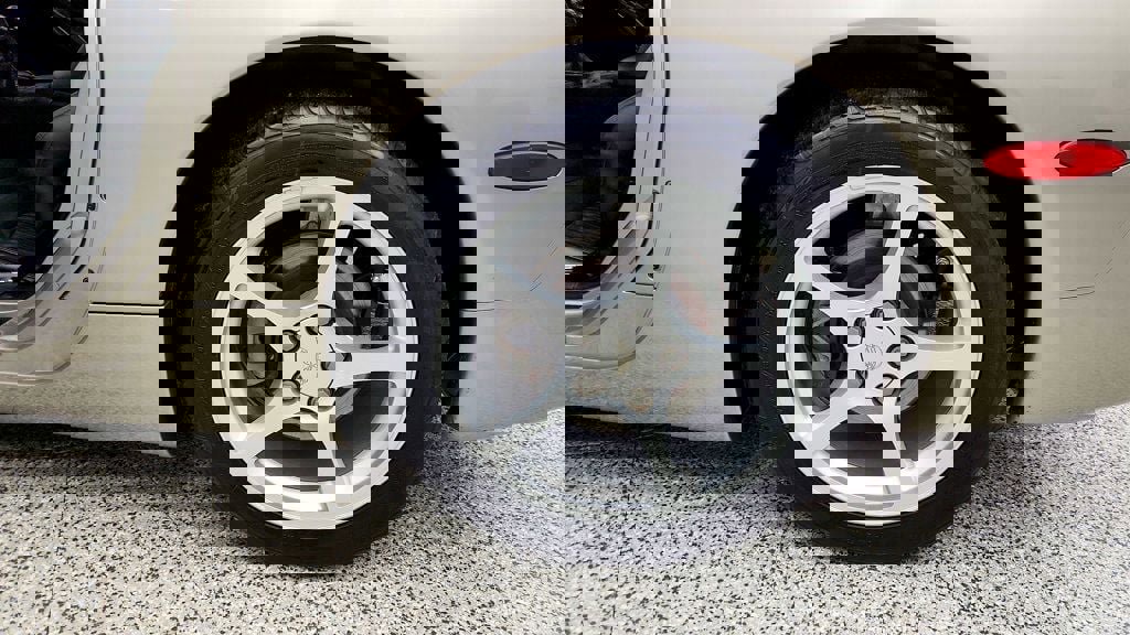 Used 2000 Chevrolet Corvette Convertible w/ Memory Pkg RWD image 9