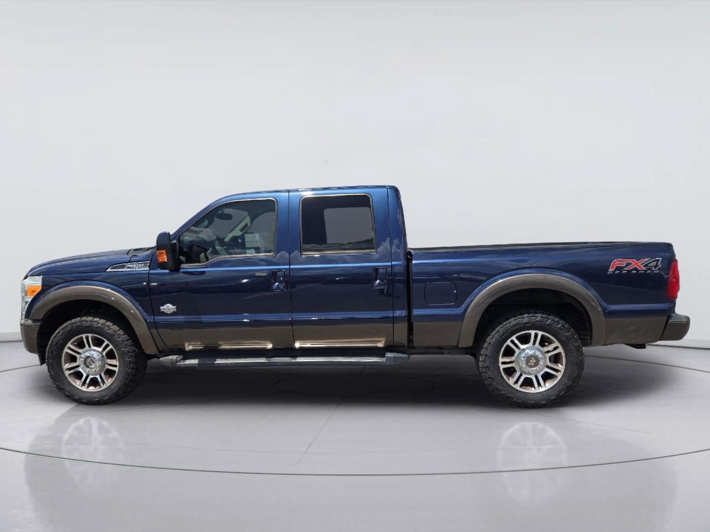 Used 2015 Ford F250 King Ranch w/ FX4 Off-Road Package AWD/4WD image 5