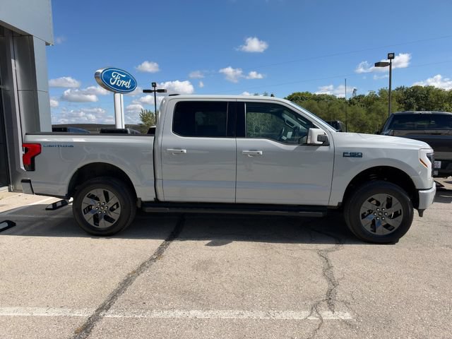 Used 2024 Ford F150 Lightning Lariat AWD/4WD image 8
