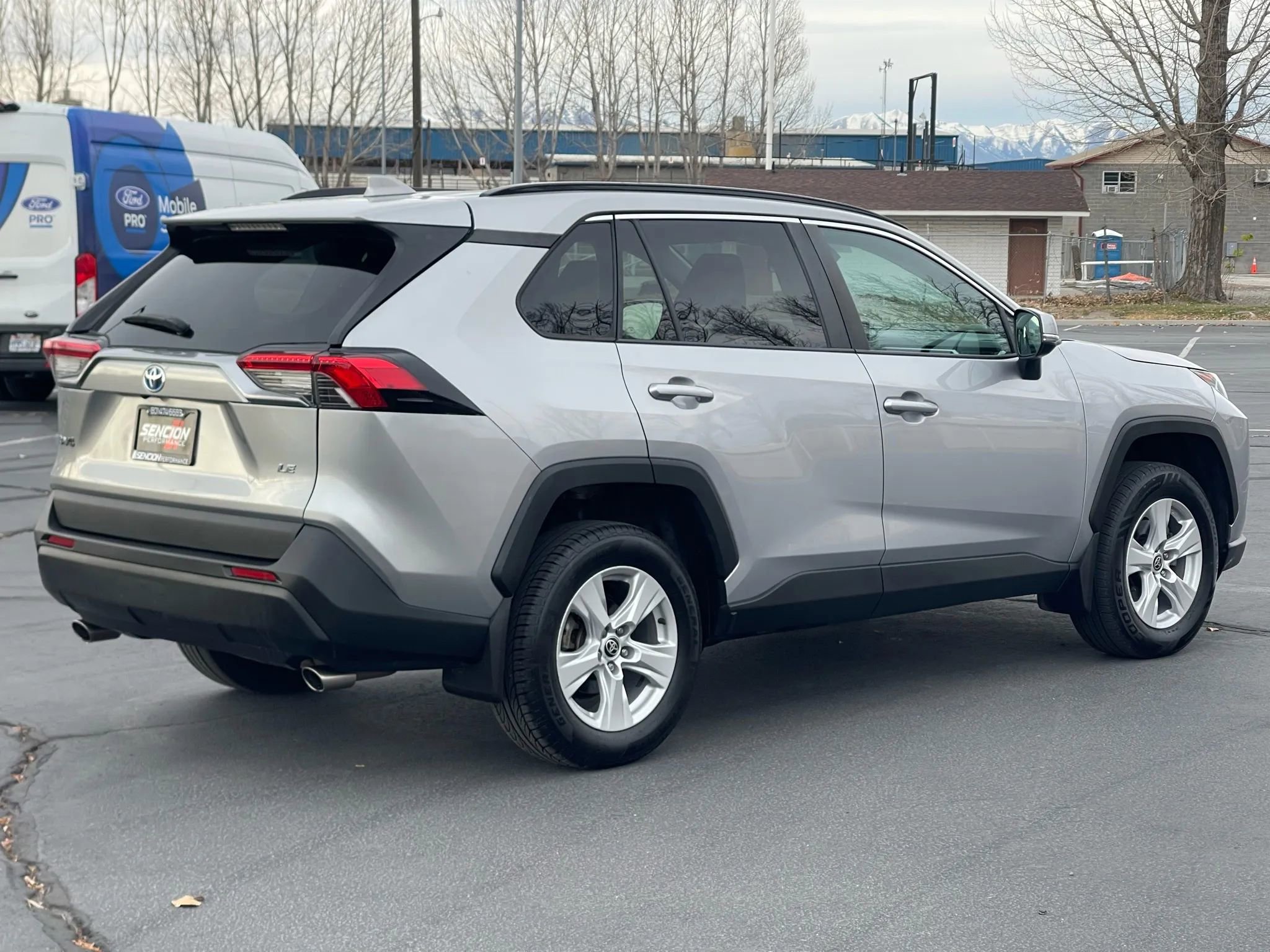 Used 2021 Toyota RAV4 XLE image 8