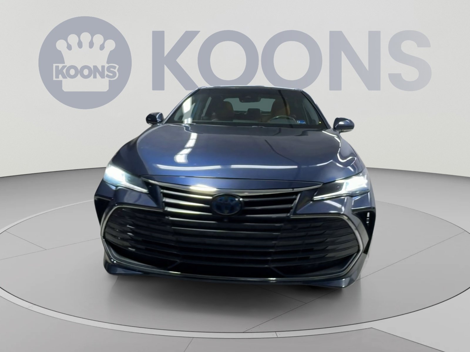 Used 2020 Toyota Avalon Limited w/ Advanced Safety Package FWD image 4