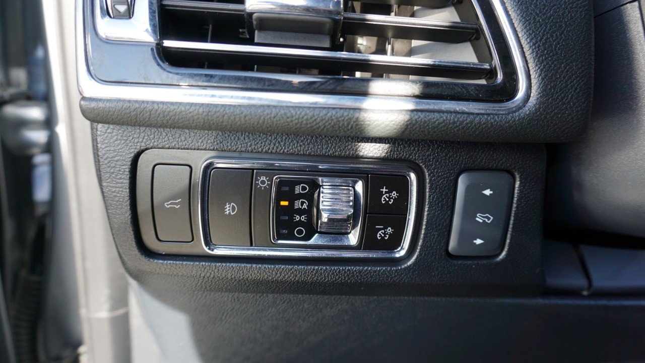 Used 2023 Lincoln Navigator Reserve image 22