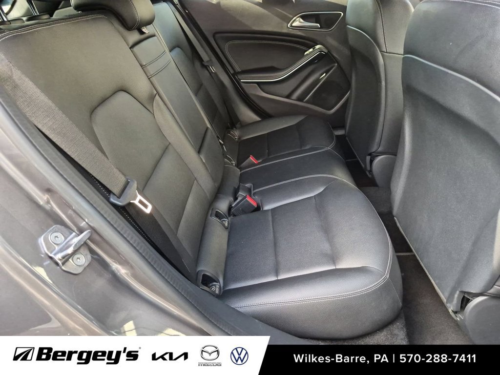 Used 2019 Mercedes-Benz GLA 250 4MATIC image 34