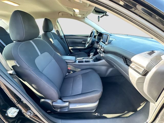 Used 2024 Nissan Sentra SV FWD image 25