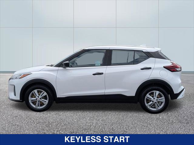 Used 2023 Nissan Kicks S FWD image 2