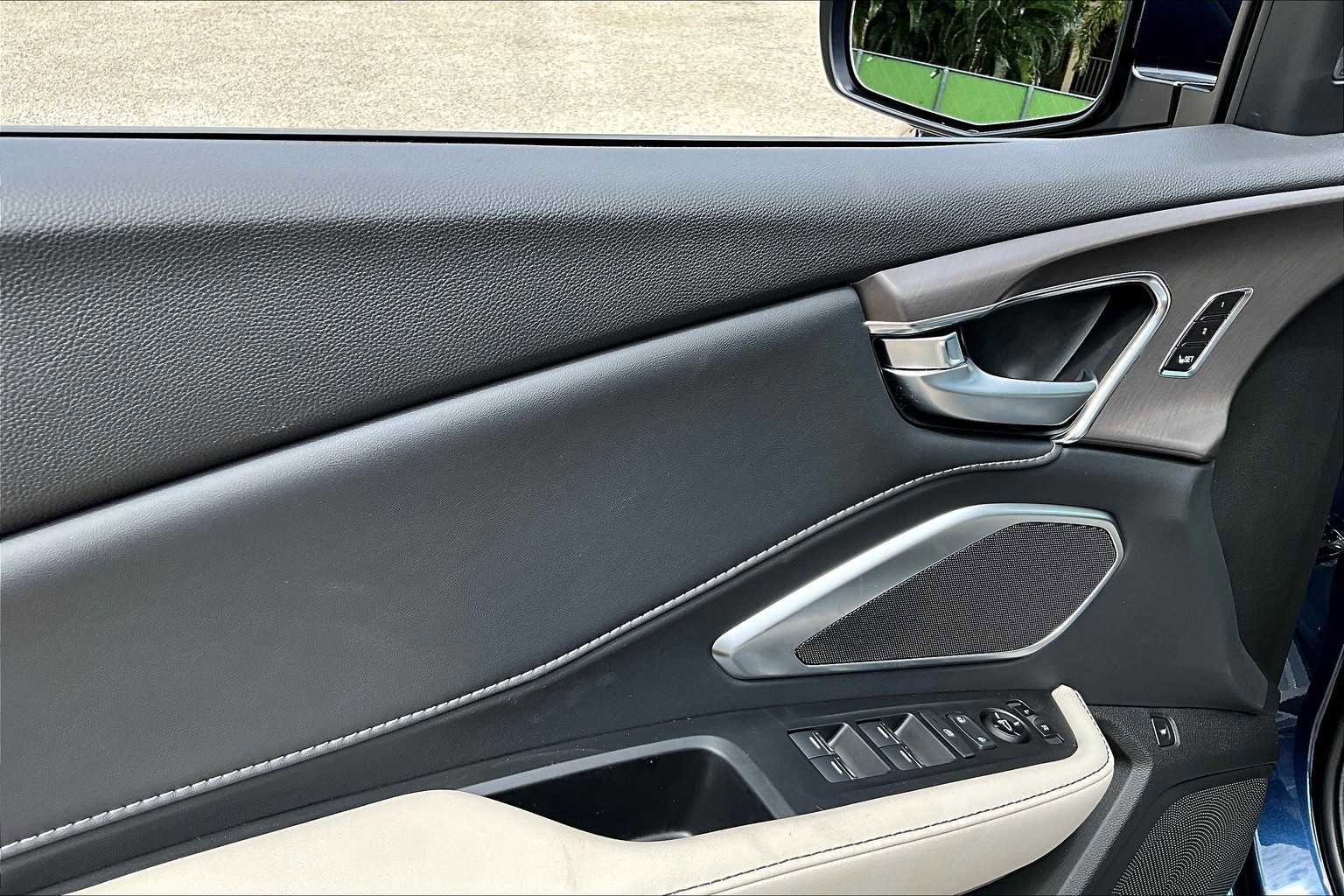 Certified 2025 Acura RDX SH-AWD image 10