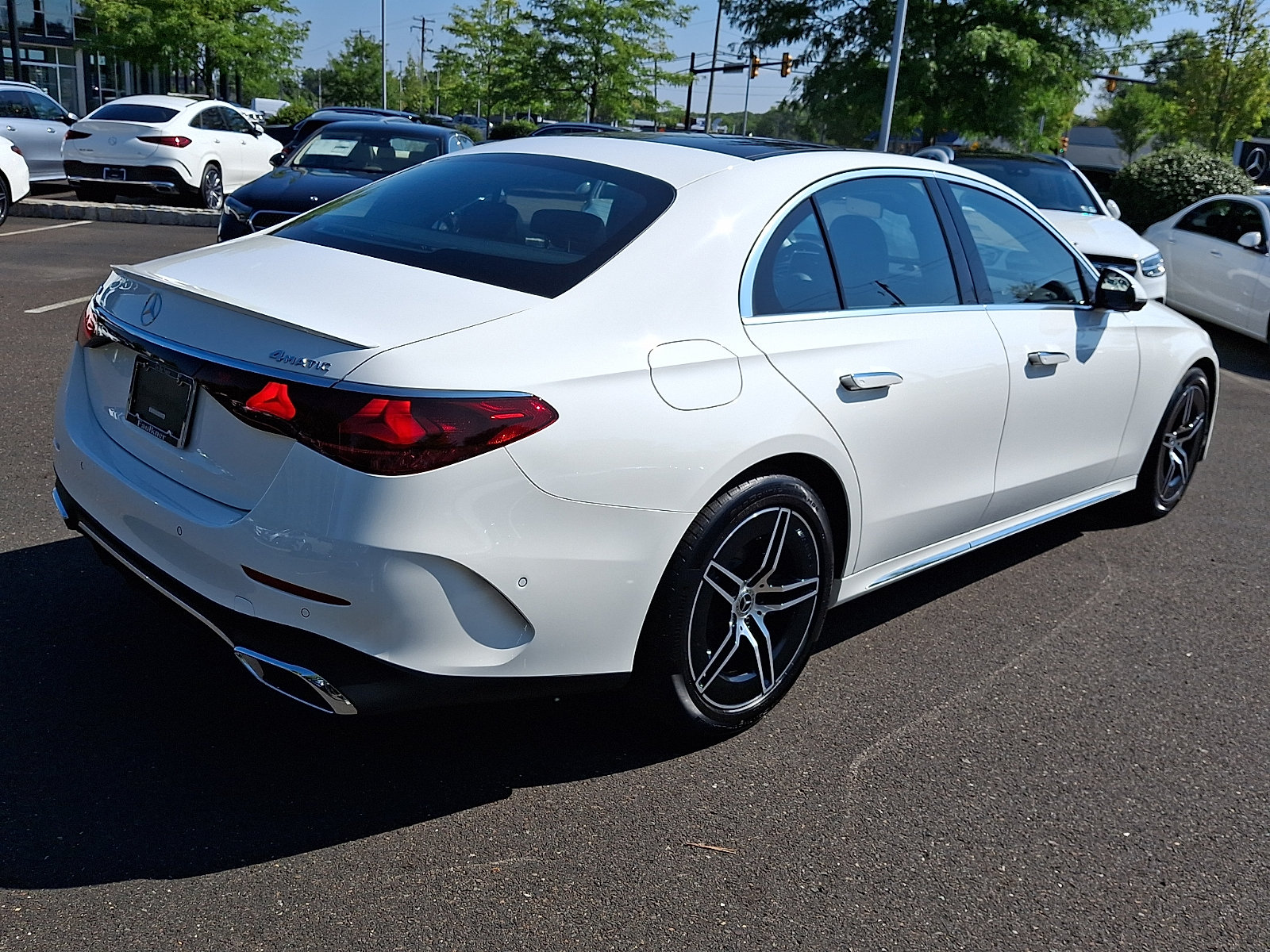 New 2026 Mercedes-Benz E 350 4MATIC Sedan image 6