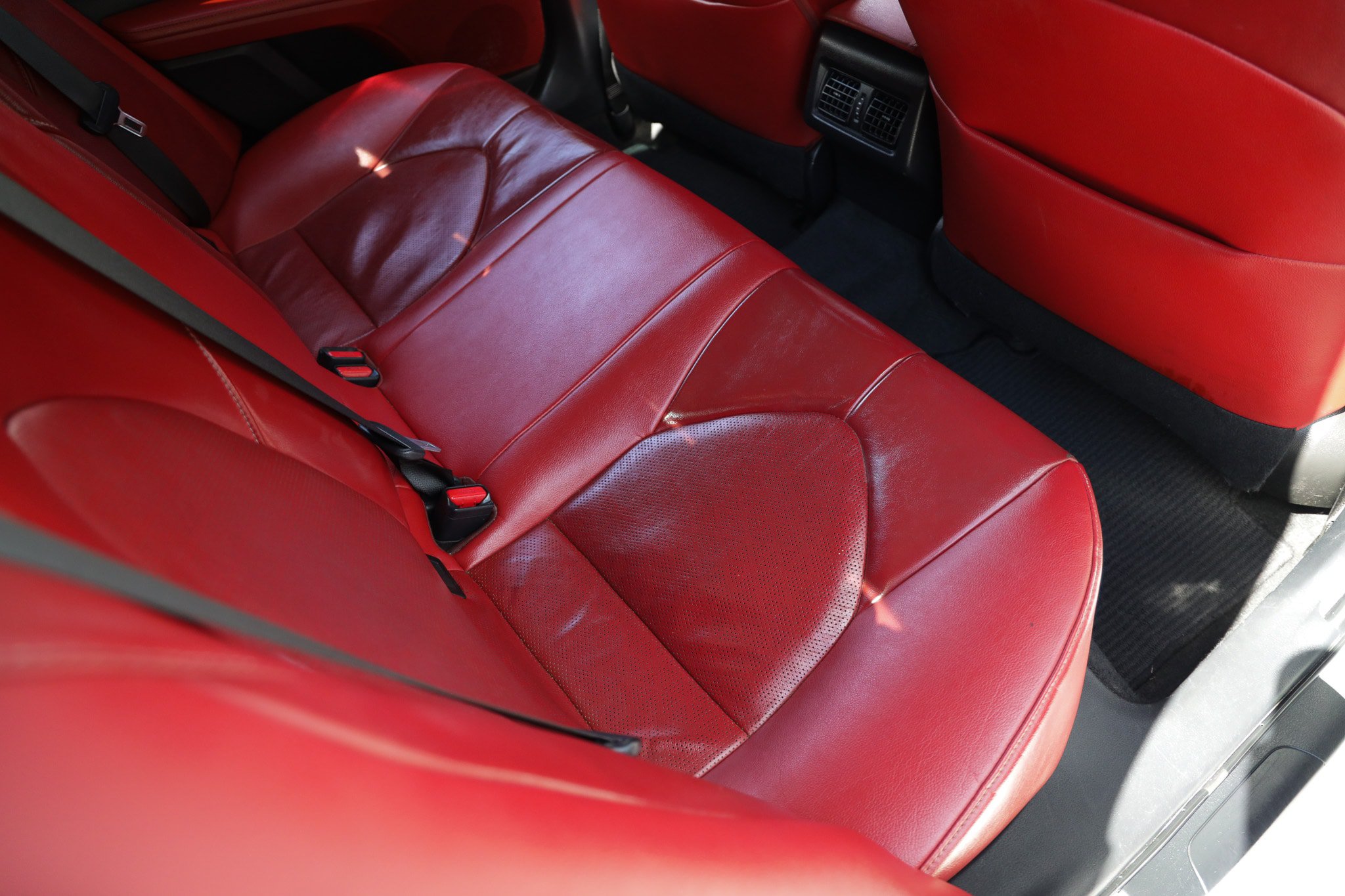 Used 2019 Toyota Camry XSE FWD image 15