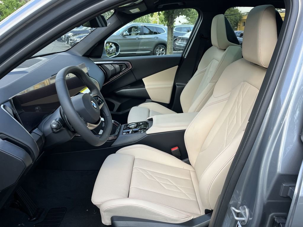 New 2025 BMW X3 xDrive30i w/ Convenience Package image 11