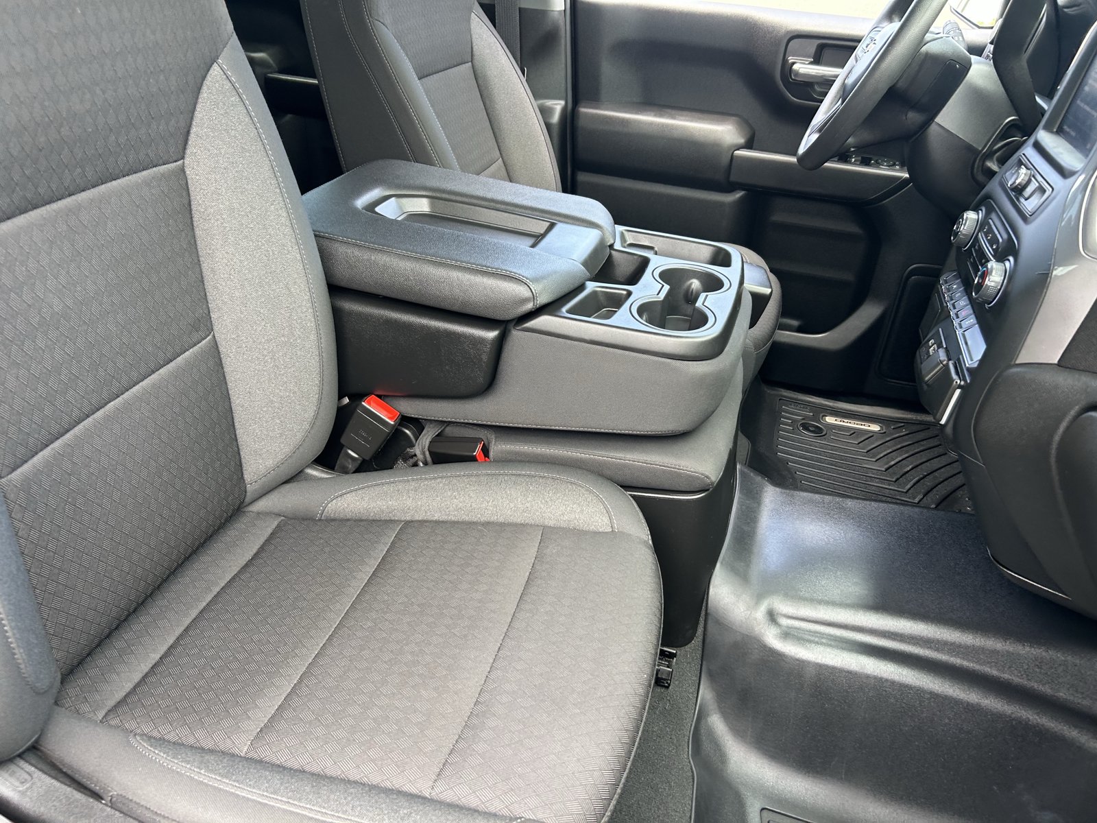 Certified 2024 Chevrolet Silverado 1500 Custom AWD/4WD image 10