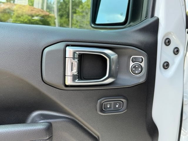 Used 2025 Jeep Wrangler Unlimited Sport AWD/4WD image 15