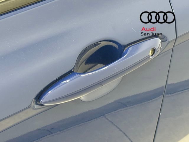 Used 2025 Toyota Camry SE image 9