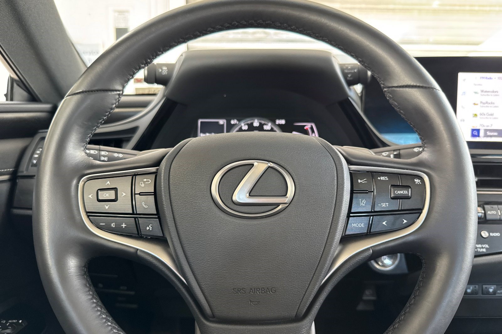 Certified 2024 Lexus ES 300h w/ Premium Package FWD image 28