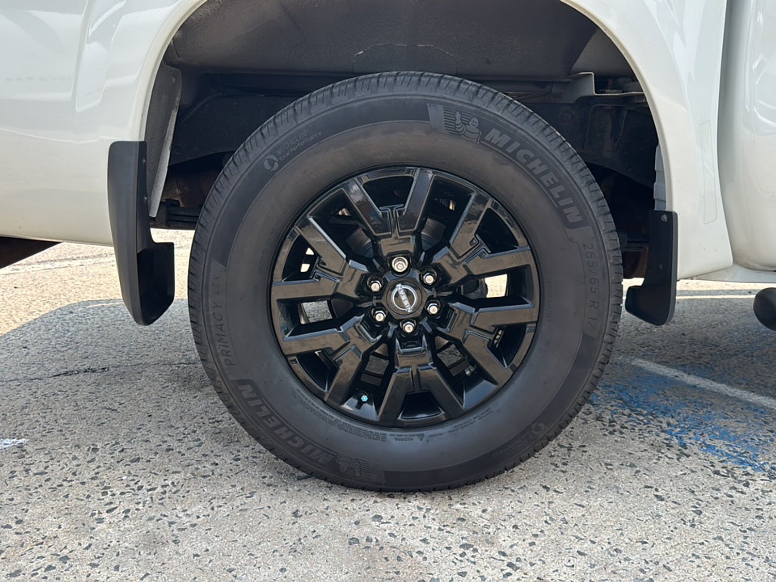 Used 2023 Nissan Frontier SV w/ Midnight Edition Package AWD/4WD image 47