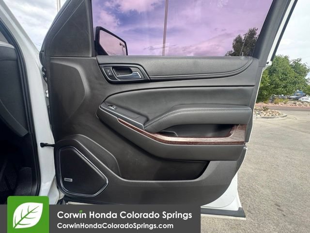 Used 2017 GMC Yukon SLT AWD/4WD image 33